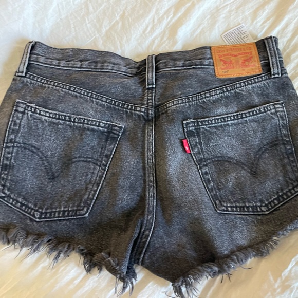 Black Levi shorts - Picture 3 of 5